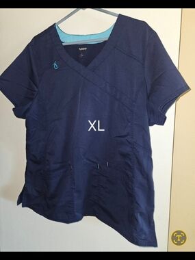 Womens Navy Blue Scrub Top with Light Blue Trim - XL